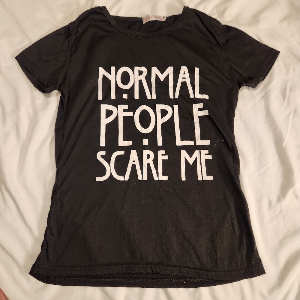 Large Women's Graphic Tee Black
